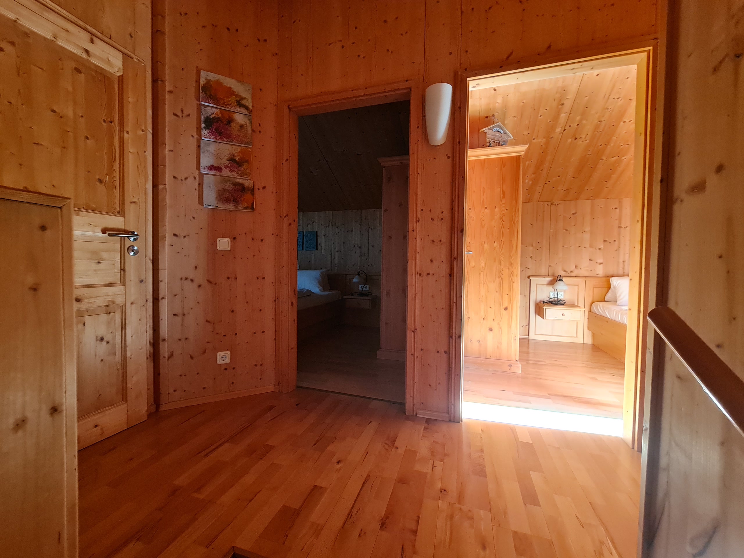Flur des Holz-Chalets