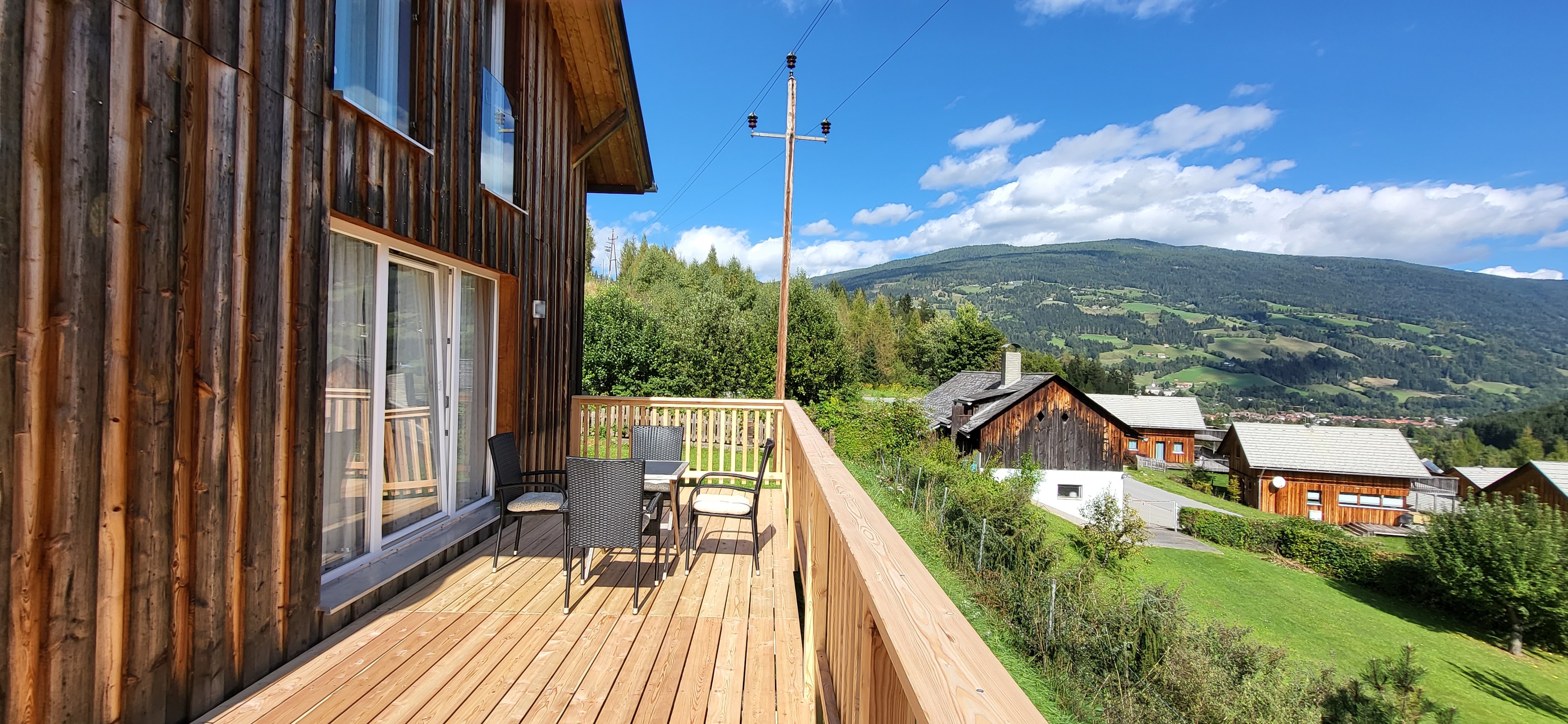 Terrasse und Ausblick am Chalet Paal
