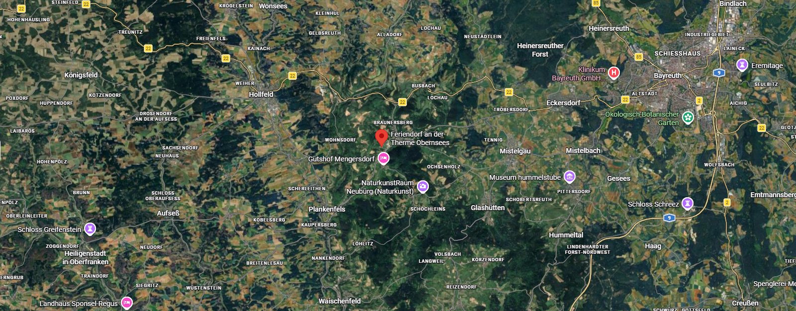 Satelliten-Lagekarte mit Markierung des Feriendorfs an der Therme Obernsees zwischen Mistelgau, Bayreuth und Fr&auml;nkischer Schweiz
